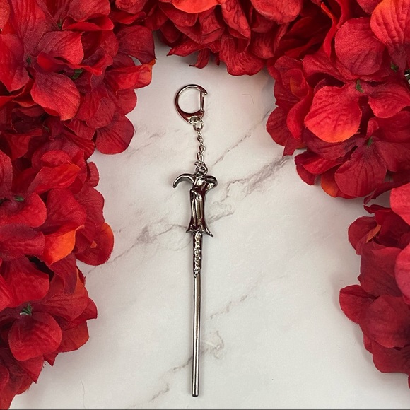 Harry Potter Hogwarts Magic Wand Keychain Charm - Picture 10 of 16